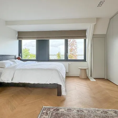 Vakantiehuis Beautiful In With Wifi