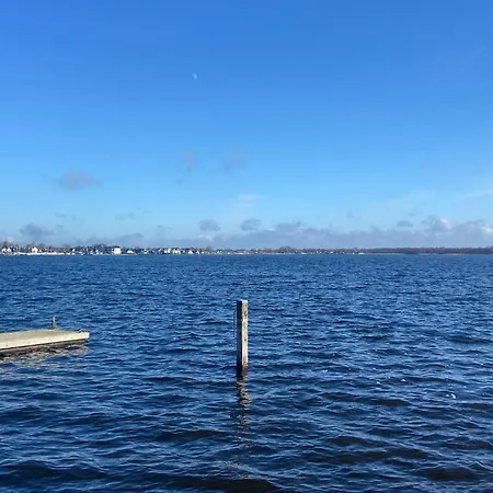 Beautiful In With Wifi Loosdrecht